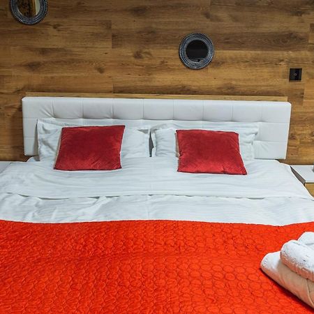 Koa - Inside Old Town Apartment Brasov Luaran gambar