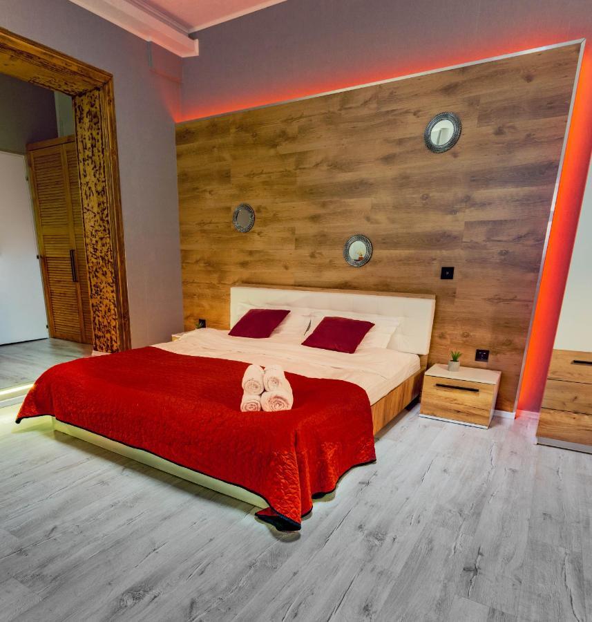 Koa - Inside Old Town Apartment Brasov Luaran gambar